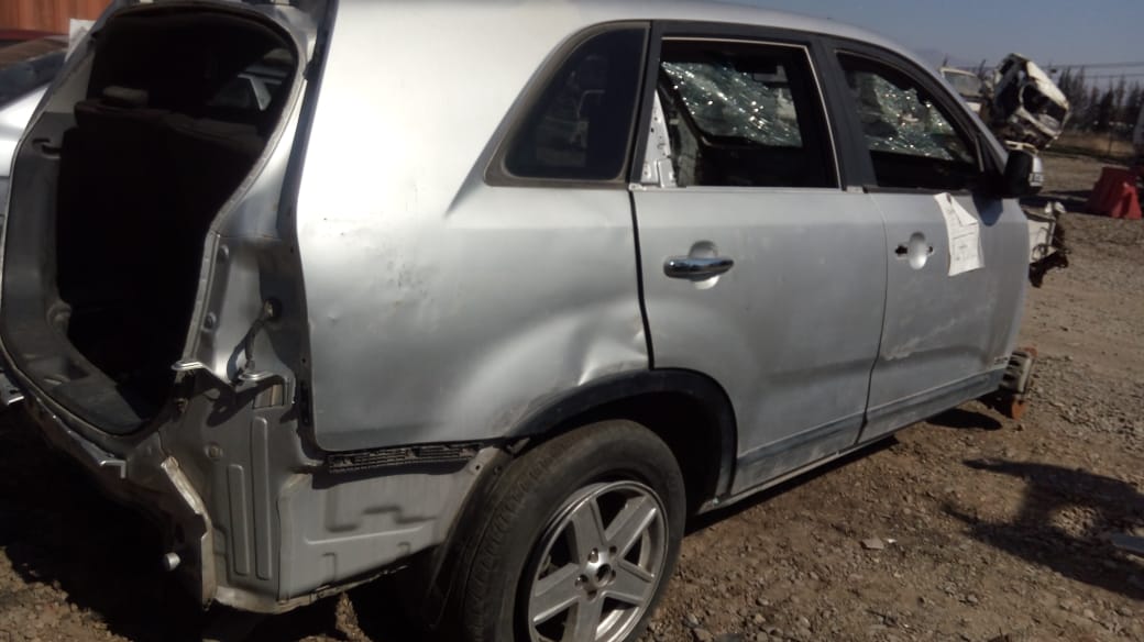  Kia SORENTO 2013    EN DESARME